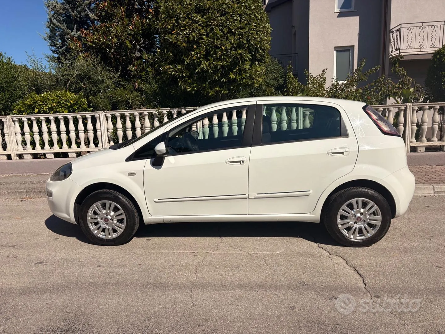 Fiat Punto 2014 photo 4
