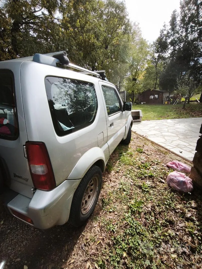 Suzuki Jimny 2006 photo 4