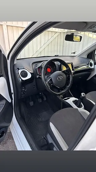 Toyota Aygo 2015 photo 5
