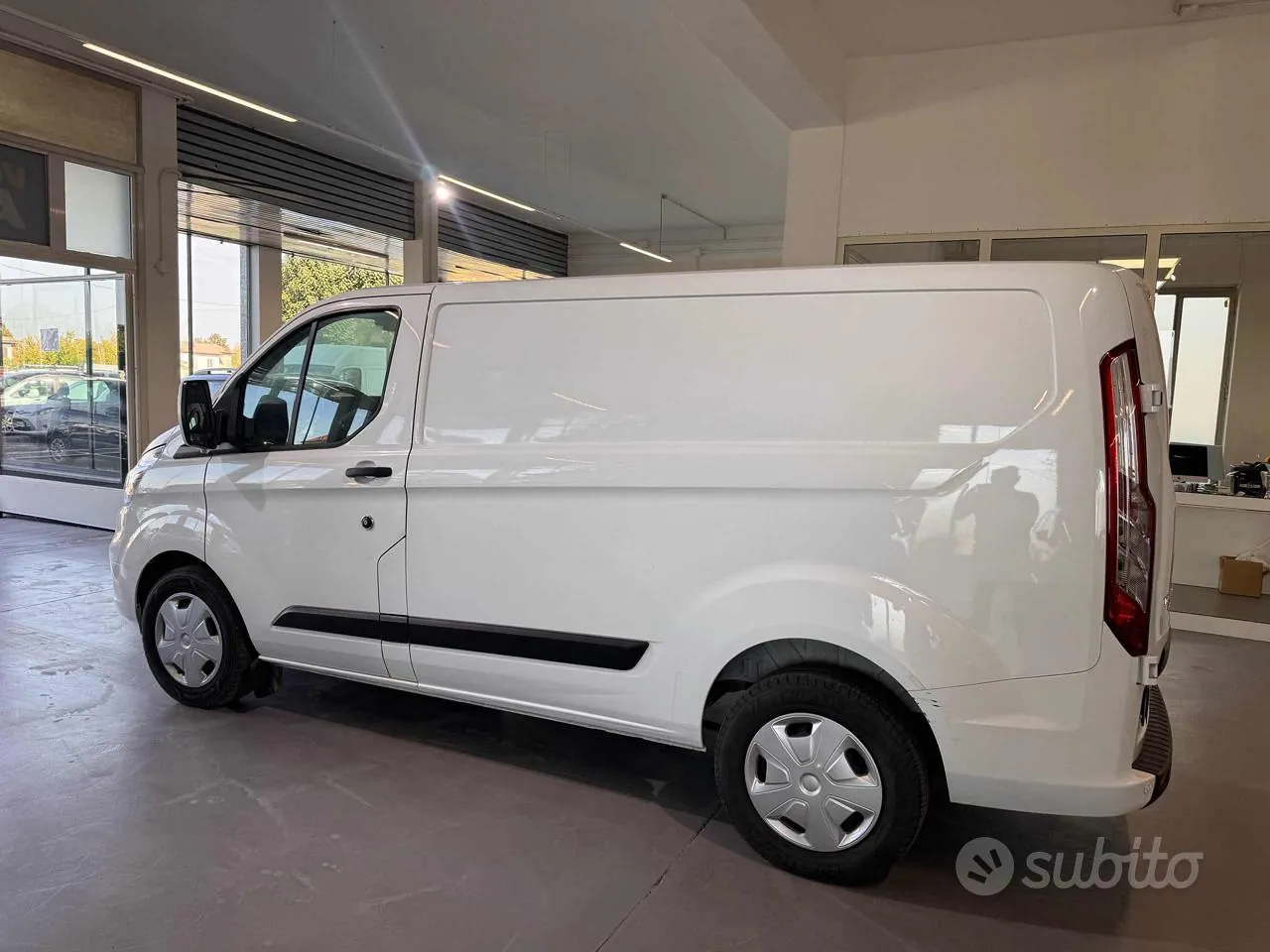 Ford Transit Custom 2023 photo 5