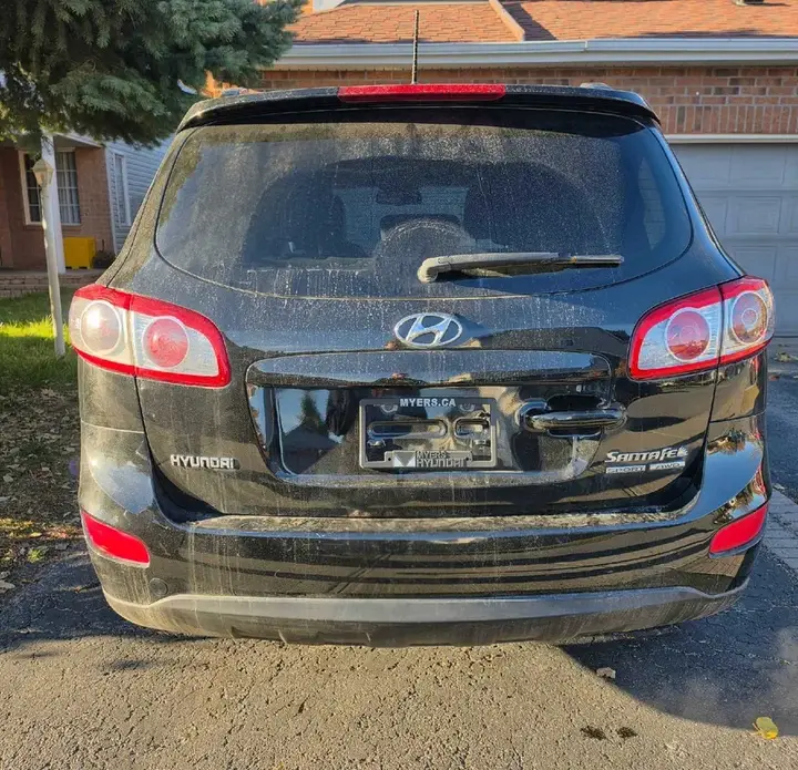 Hyundai Santa Fe 2011 photo 3