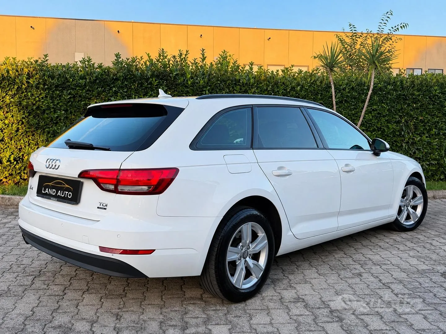 Audi A4 2016 photo 3