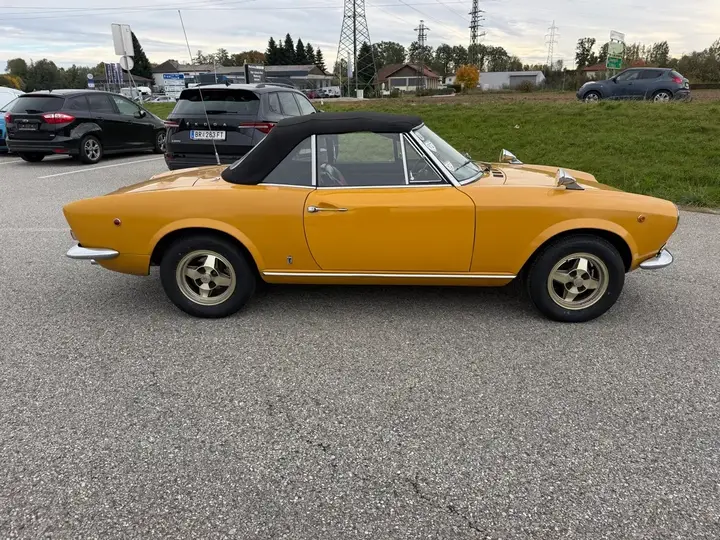 Fiat 124 Spider 1969 photo 3