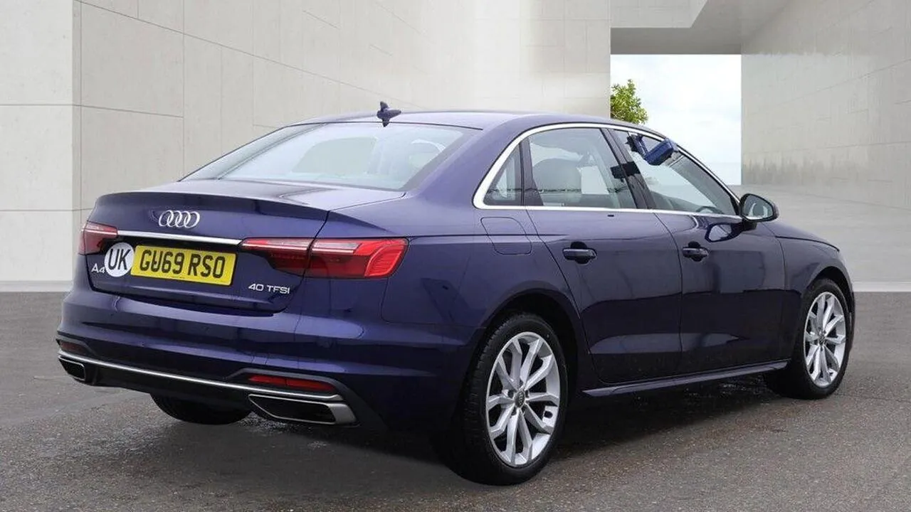 Audi A4 2019 photo 3