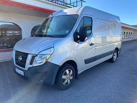Nissan Nv400