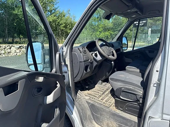 Nissan Nv400 2015 photo 4