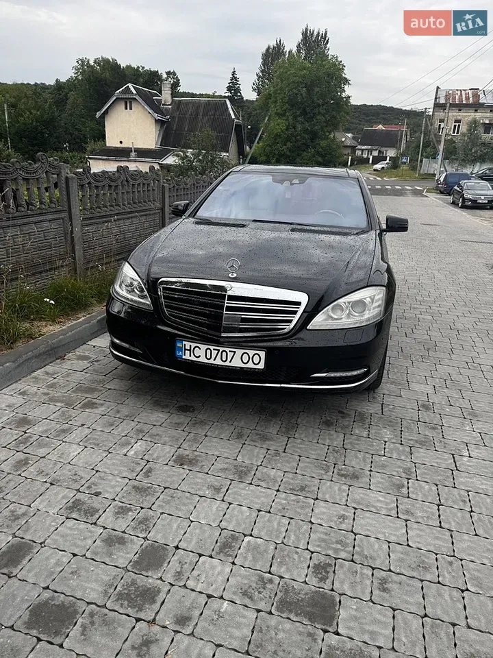 Mercedes-Benz S-Class 2012 photo 2