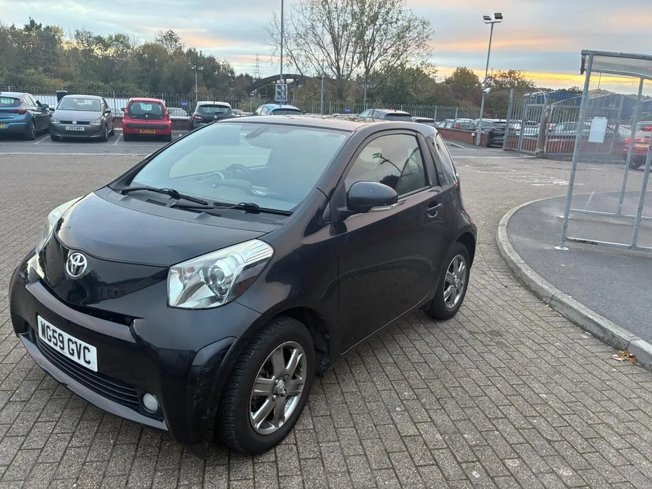 Toyota Iq 2009 photo 4