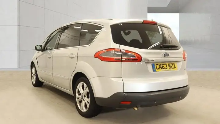 Ford S-Max 2013 photo 4