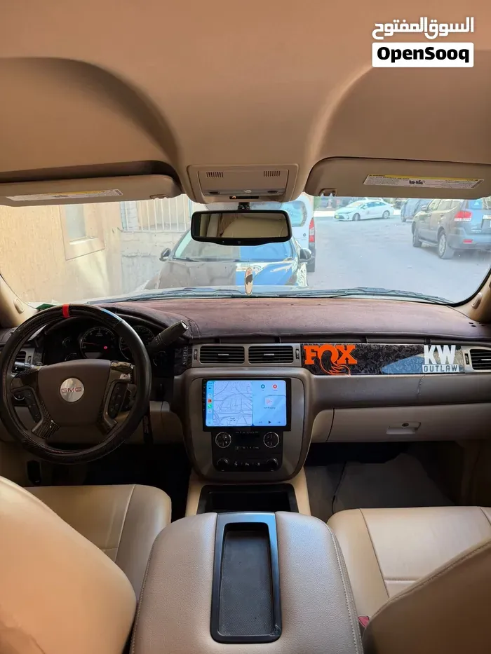 GMC Yukon 2011 photo 4