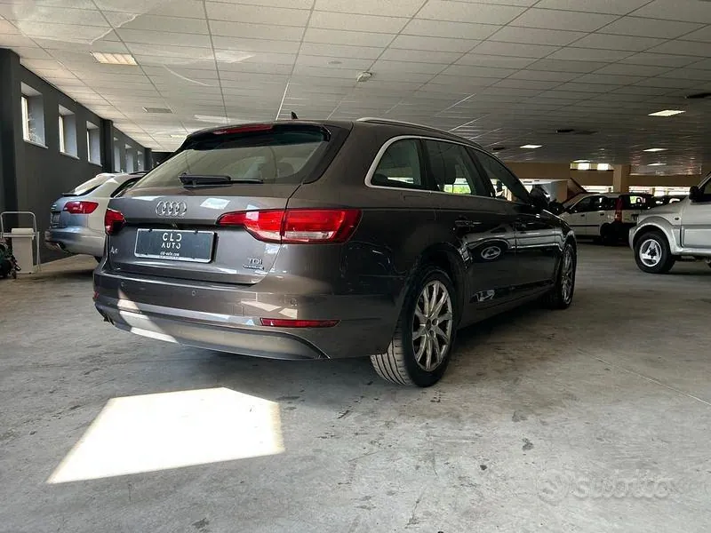 Audi A4 2017 photo 5