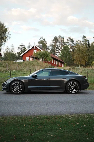 Porsche Taycan 2021 photo 4