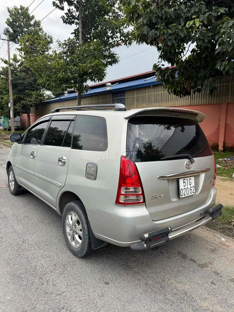 Toyota Innova 2008 photo 3