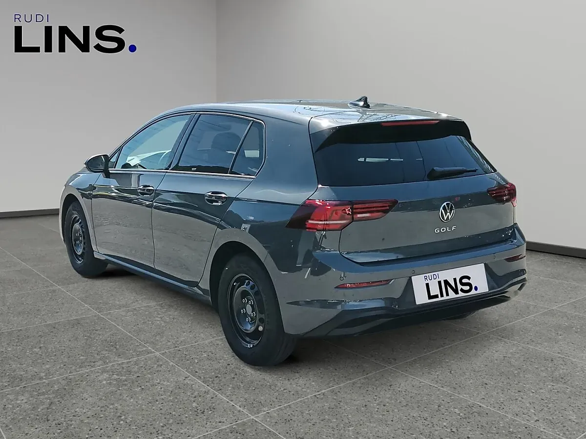 Volkswagen Golf 2026 photo 3