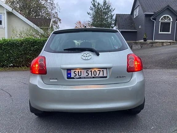 Toyota Auris 2007 photo 4