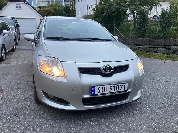 Toyota Auris 2007 photo 3
