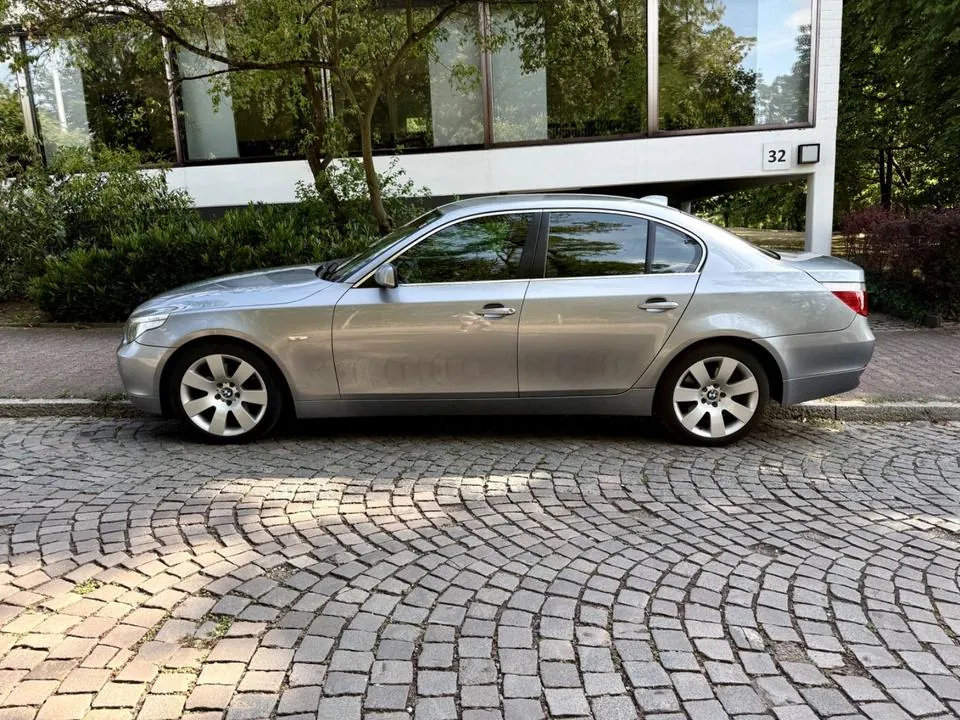 BMW 530I