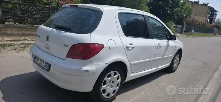 Peugeot 307 2004 photo 4