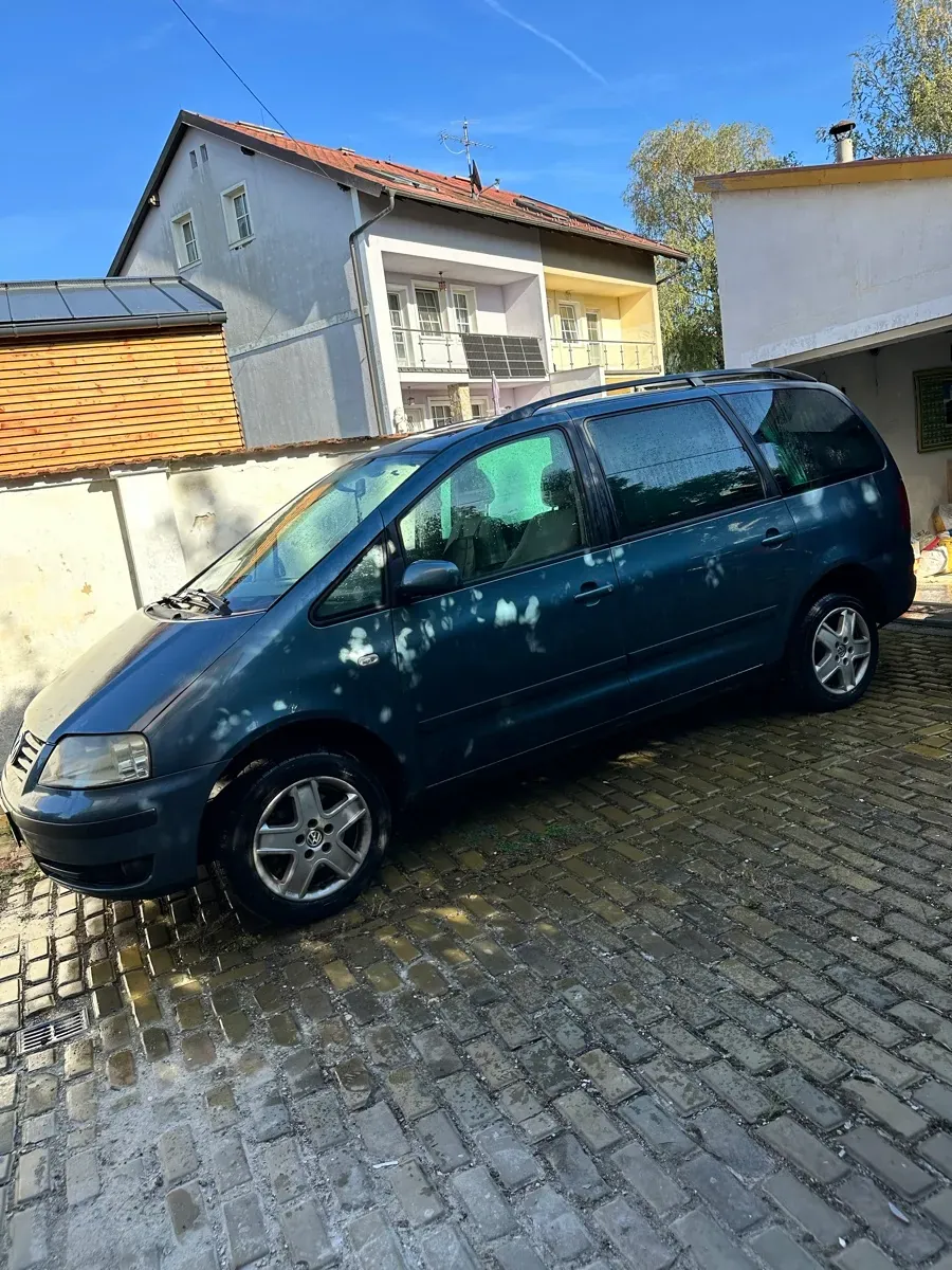 Volkswagen Sharan 2003 photo 3