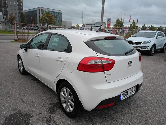 Kia Rio 2012 photo 4