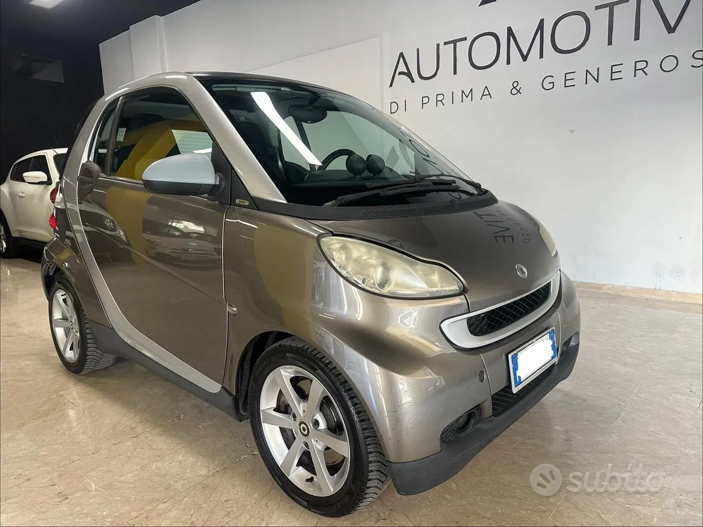 Smart Fortwo 2010 photo 2