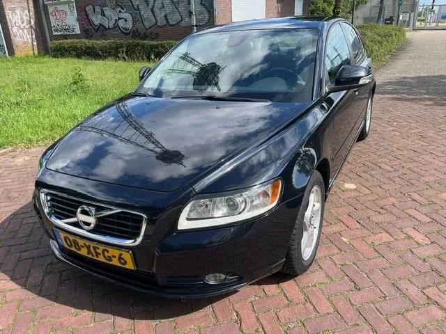 Volvo S40