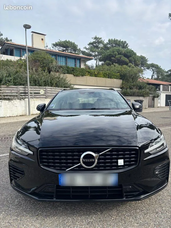 Volvo V60 2021 photo 3