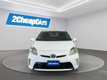 Toyota Prius 2014 photo 2