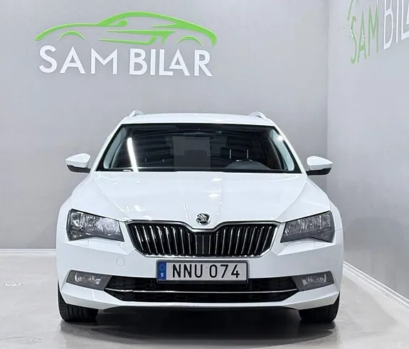 Skoda Superb 2018 photo 3