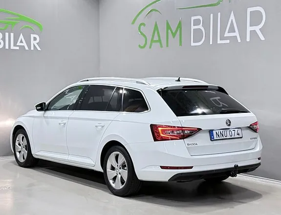 Skoda Superb 2018 photo 5