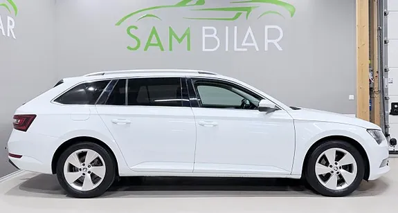 Skoda Superb 2018 photo 2