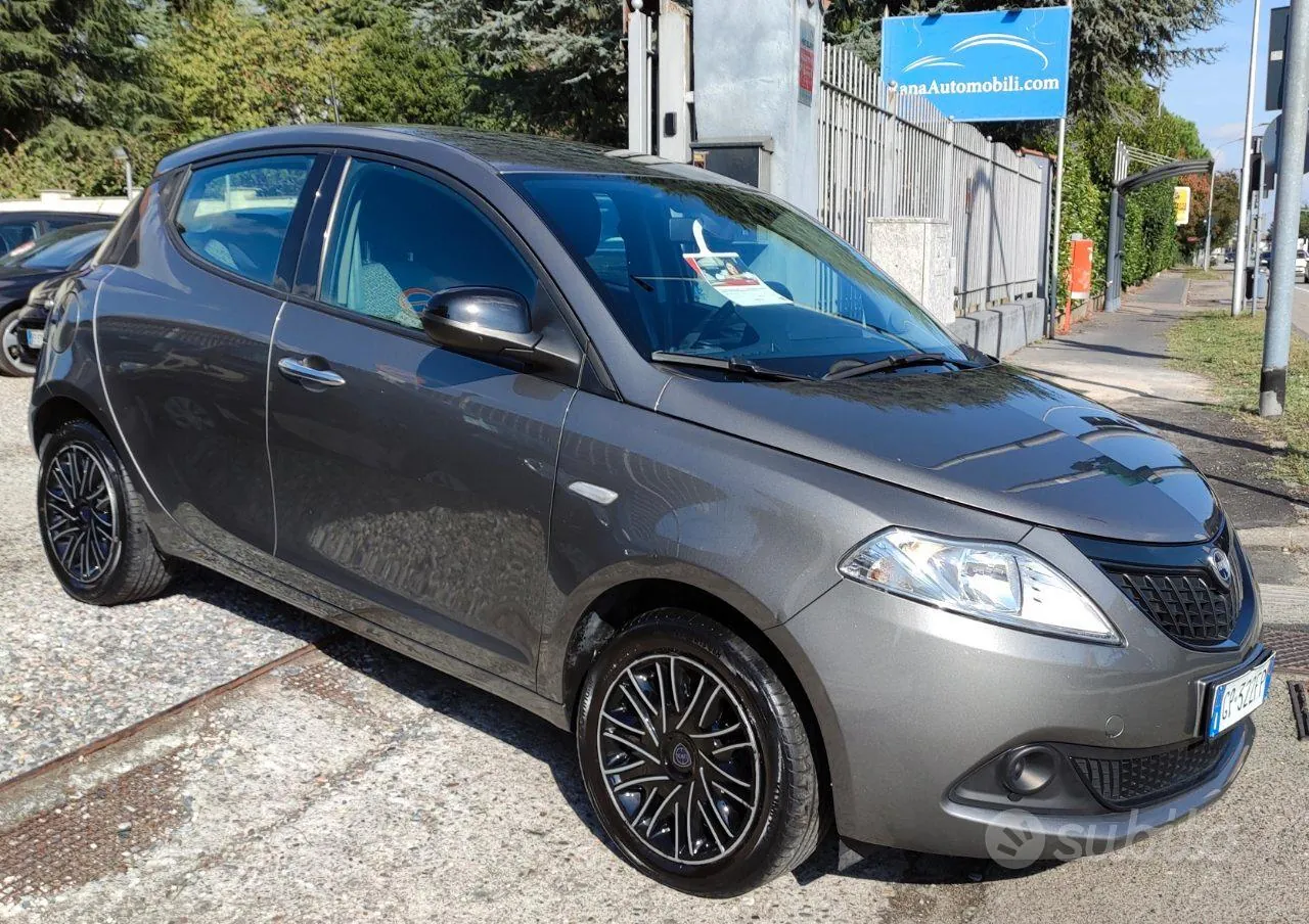 Lancia Ypsilon 2023 photo 3