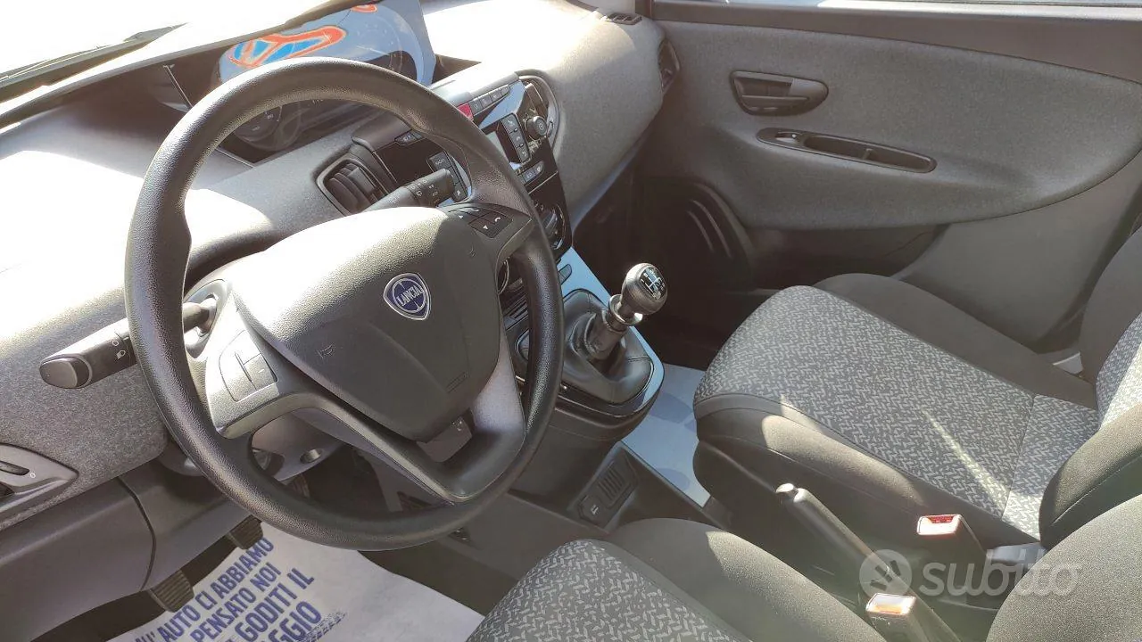 Lancia Ypsilon 2023 photo 5
