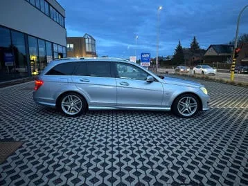 Mercedes-Benz C200