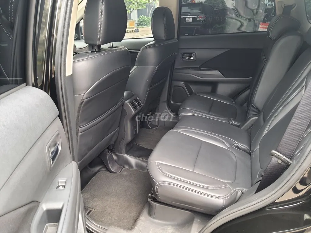 Mitsubishi Outlander 2022 photo 4