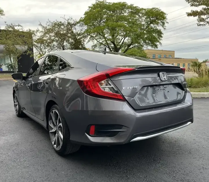 Honda Civic 2019 photo 5