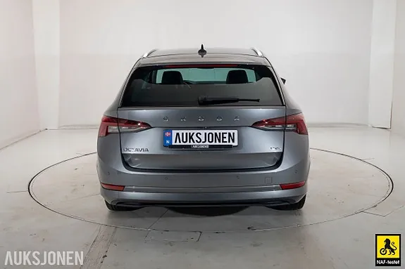Skoda Octavia 2024 photo 5