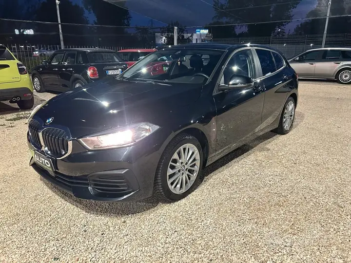 BMW 1 Series 2021 photo 2