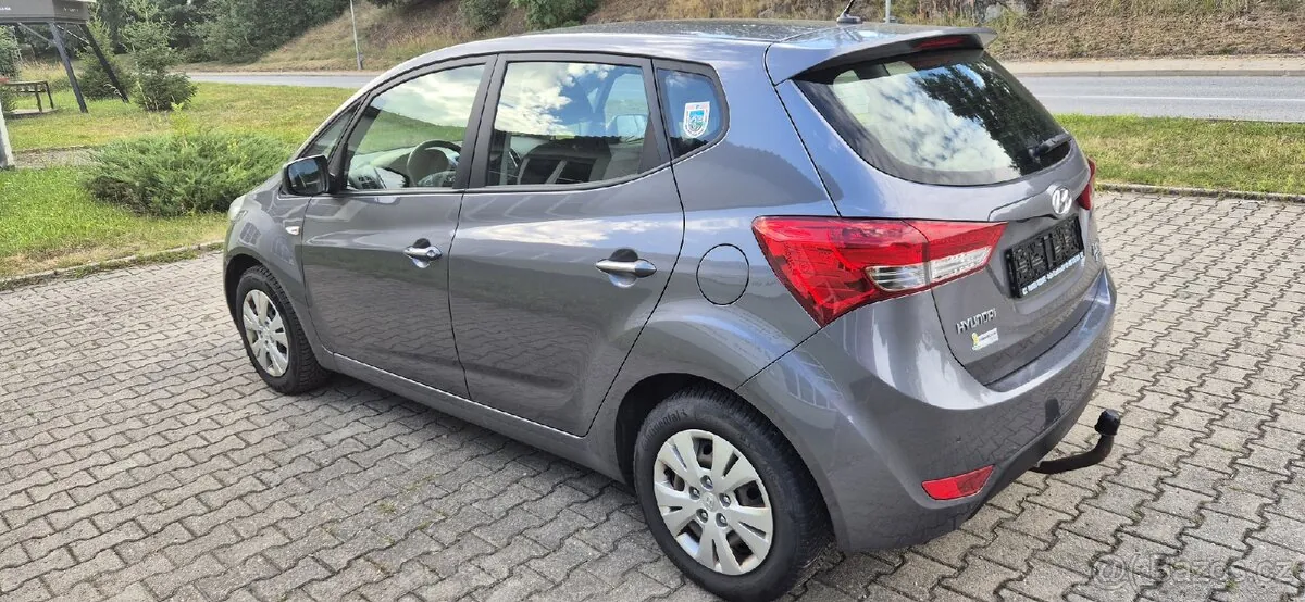 Hyundai Ix20 2015 photo 4