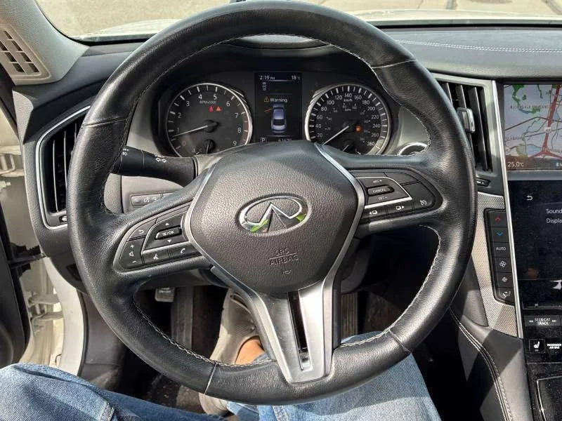 Infiniti Q50 2019 photo 3