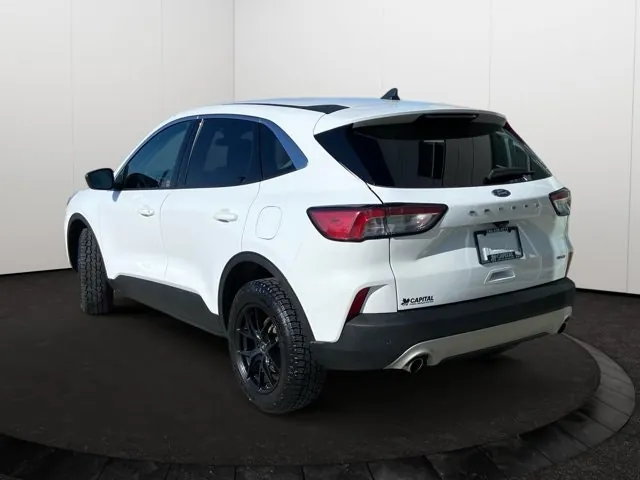 Ford Escape 2022 photo 4