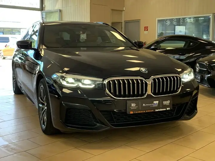 BMW 530E
