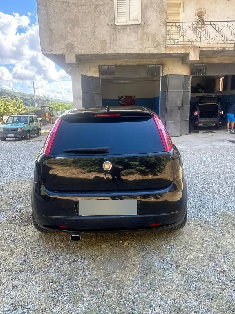 Fiat Grande Punto 2007 photo 3