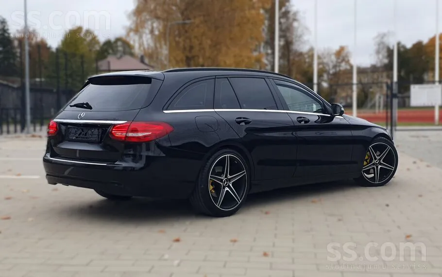 Mercedes-Benz C220 2016 photo 5