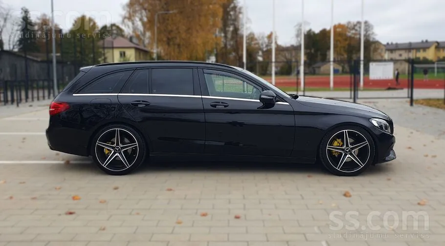 Mercedes-Benz C220 2016 photo 3