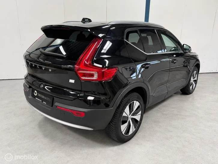 Volvo Xc40 2023 photo 2