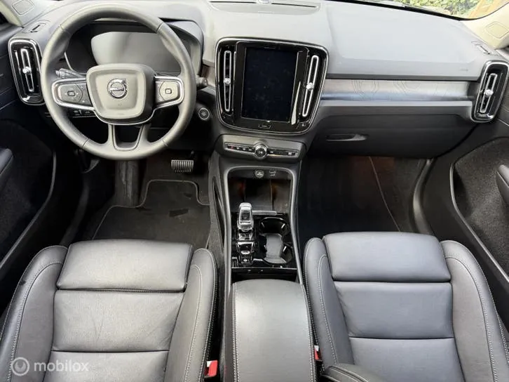 Volvo Xc40 2023 photo 3