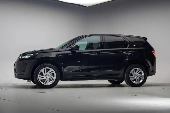 Land Rover Discovery Sport 2023 photo 2