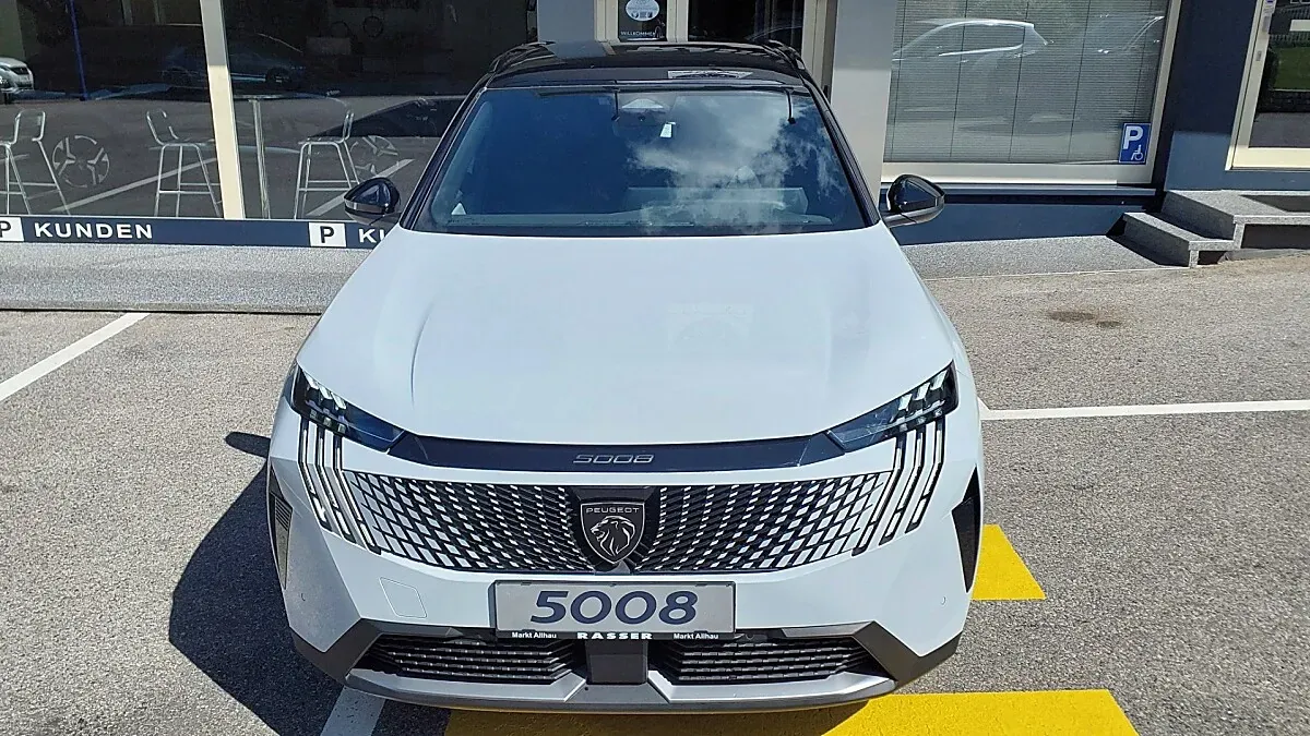 Peugeot 5008 2025 photo 2