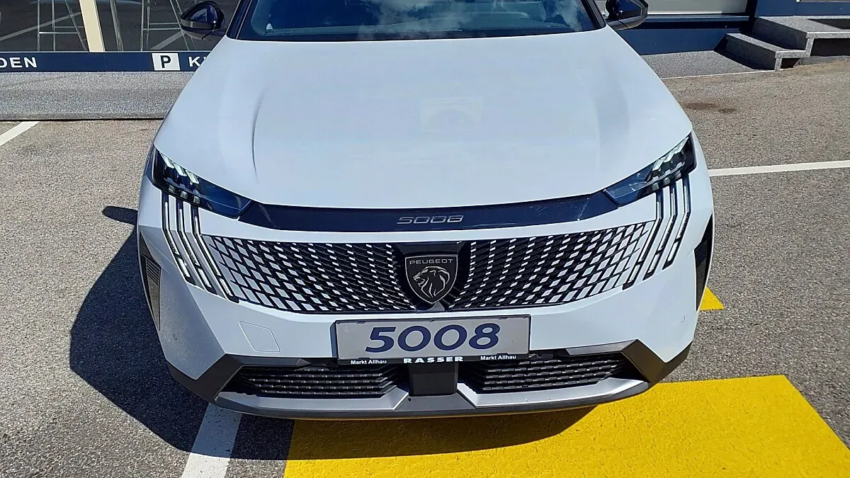 Peugeot 5008 2025 photo 3
